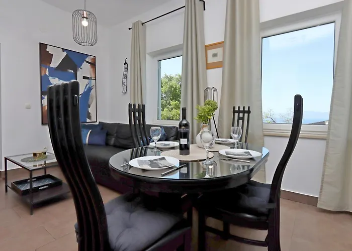 Apartmán With Parking Space Kostrena, Rijeka - 24185