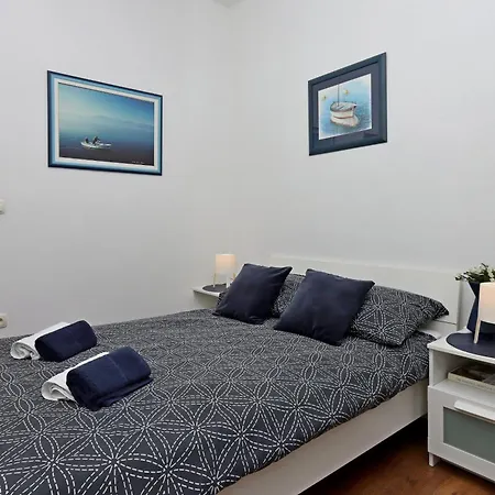 Apartman With Parking Space Kostrena, Rijeka - 24185 *